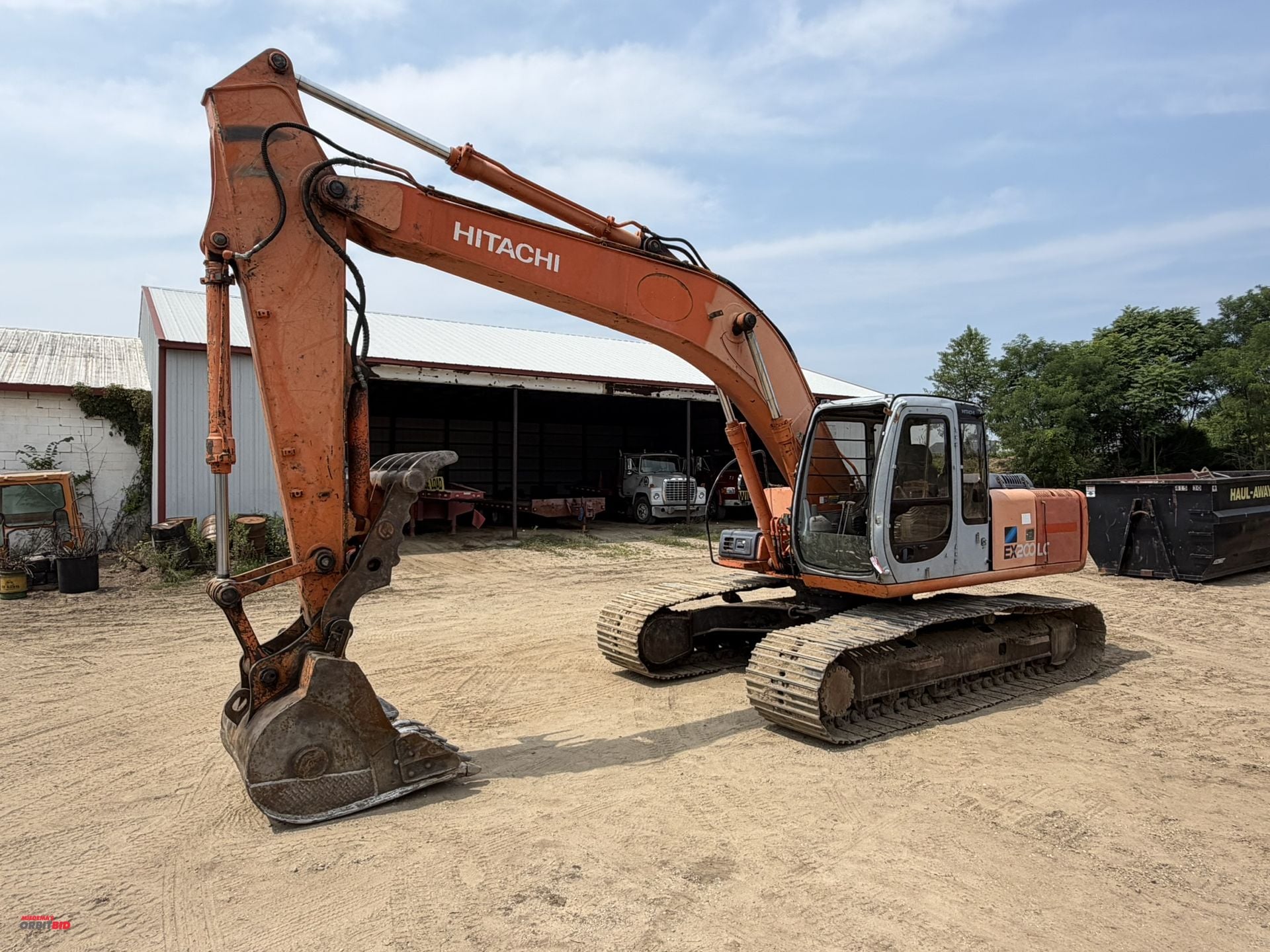 2000 Hitachi EX200LC Equipment Image0
