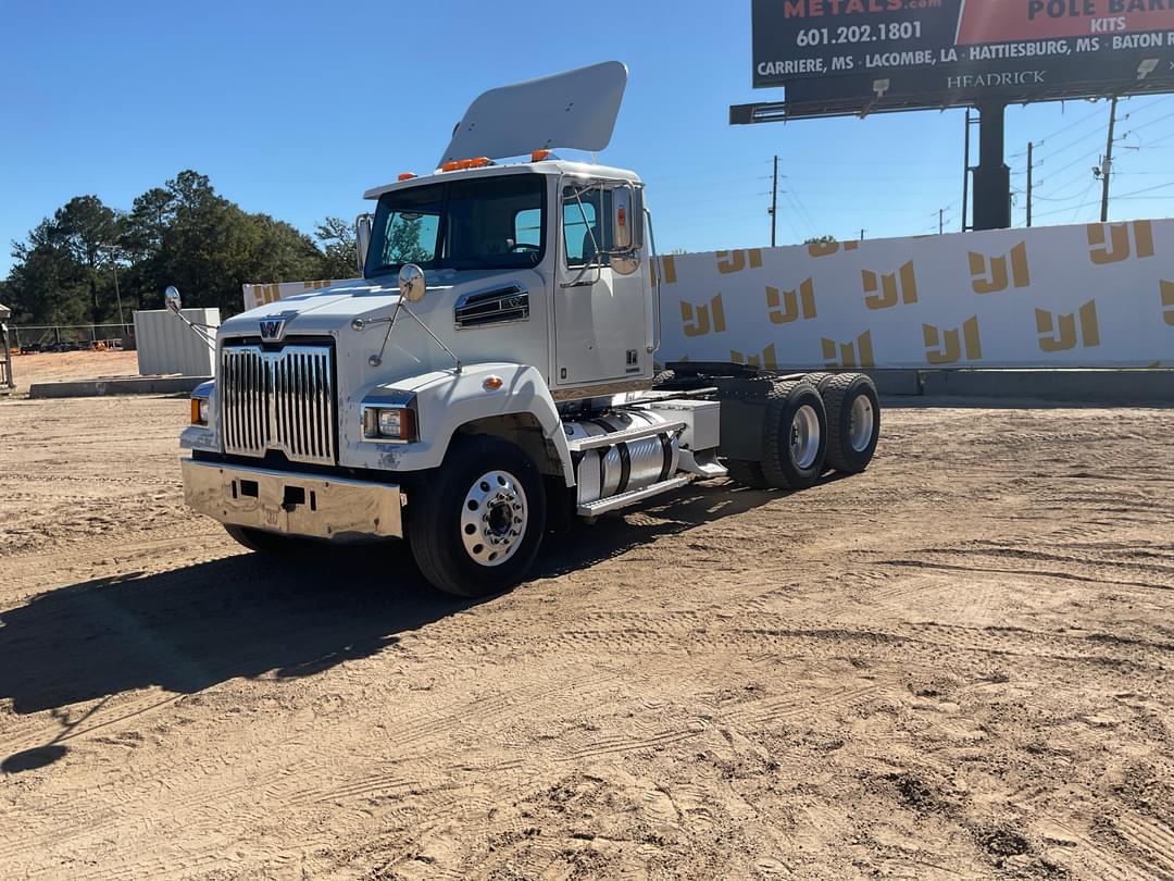 Image of Western Star 4700SF Primary image