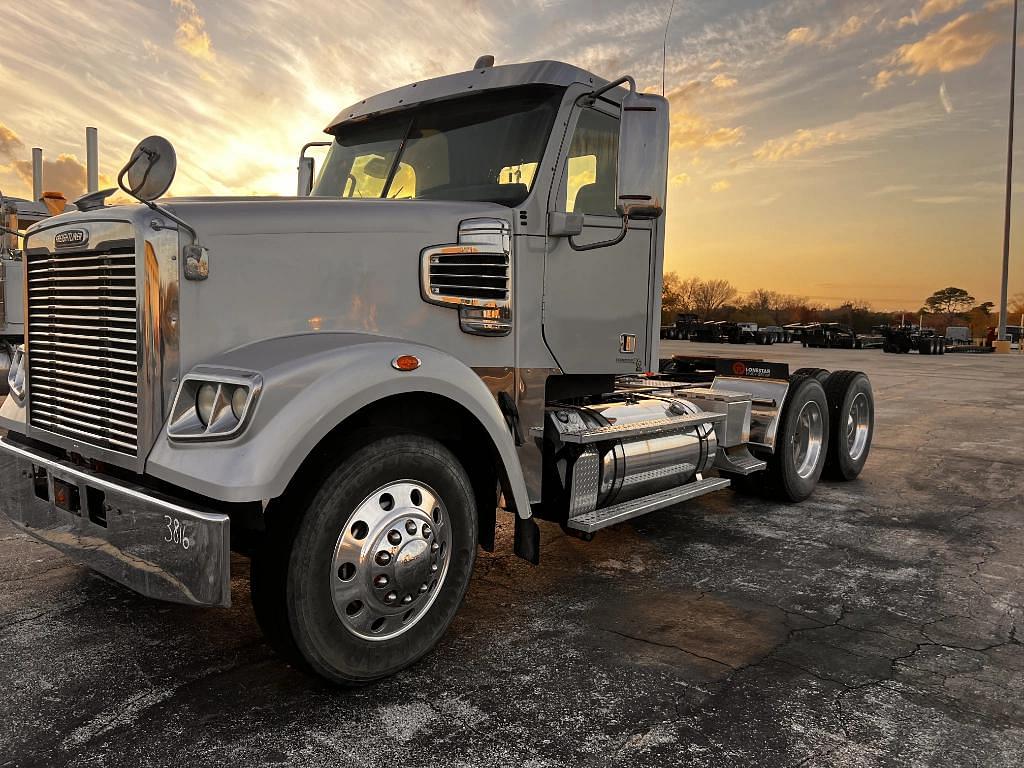 Image of Freightliner Coronado Primary image