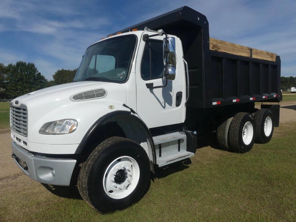 Image of Freightliner M2 Primary image