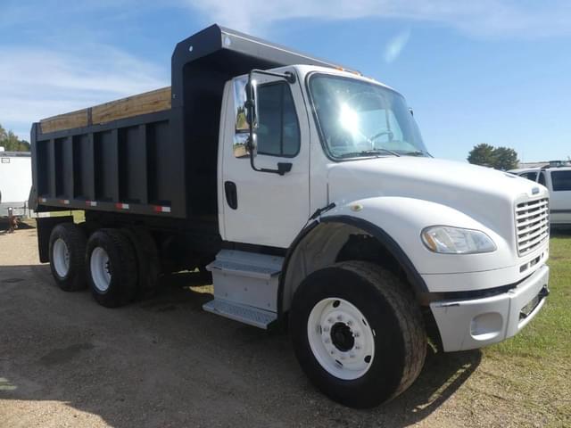 Image of Freightliner M2 equipment image 1