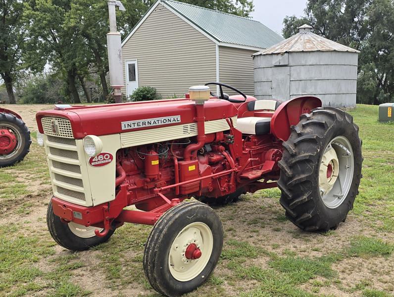 Image of International Harvester 460 Primary image