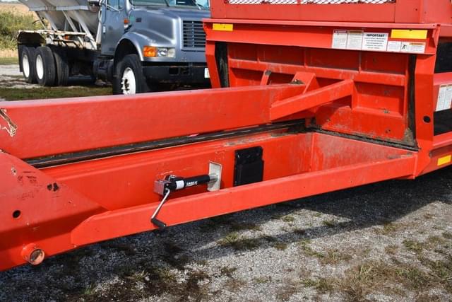 Image of Kuhn Knight 2044 equipment image 1