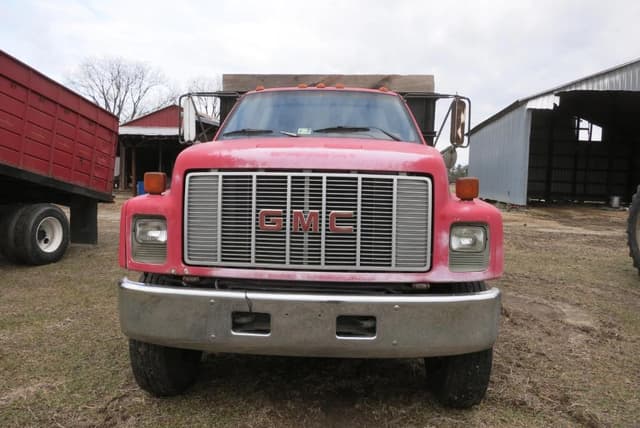 Image of GMC Topkick equipment image 2