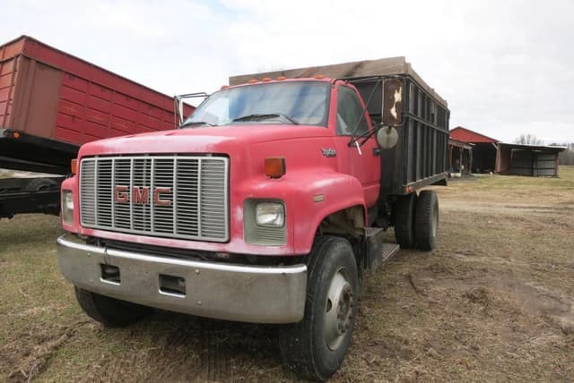 Image of GMC Topkick equipment image 1