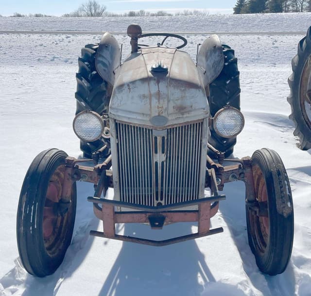 Image of Ford 9N equipment image 2