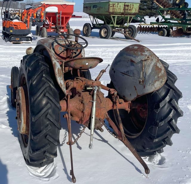 Image of Ford 9N equipment image 4