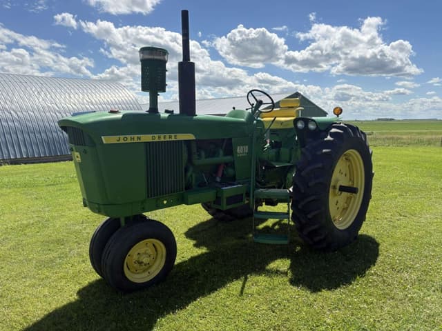 Image of John Deere 4010 equipment image 1