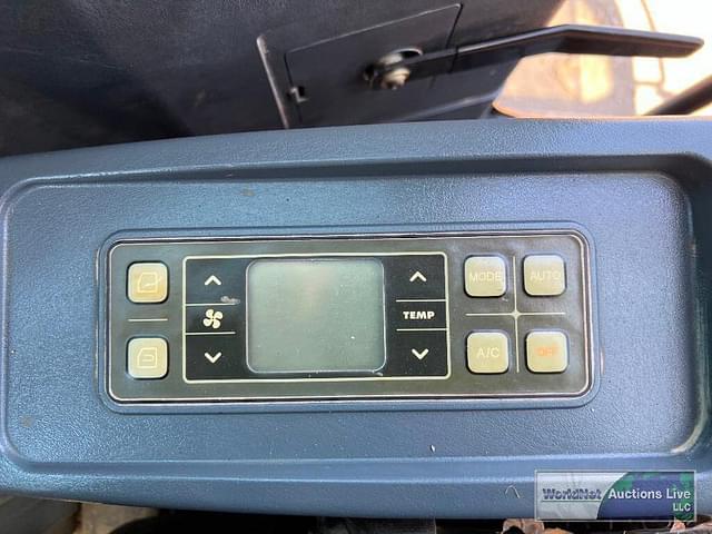 Thumbnail image Hyundai 60CR-9A 27