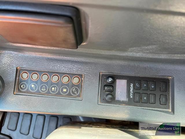 Thumbnail image Hyundai 60CR-9A 28