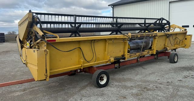 Image of New Holland 973 equipment image 4