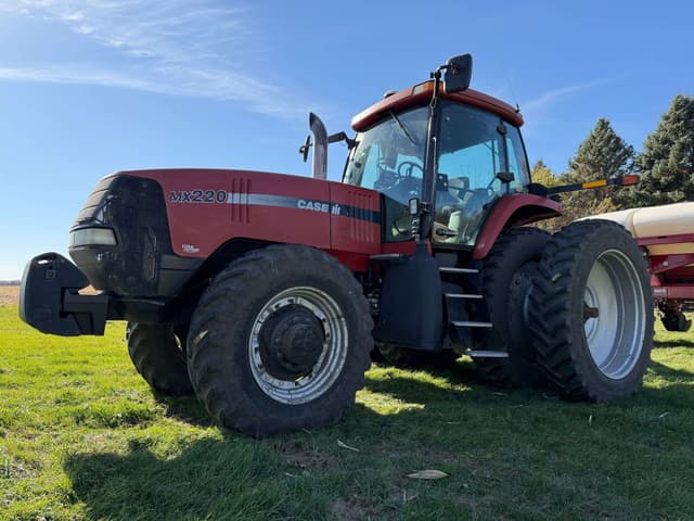 Image of Case IH MX220 equipment image 2