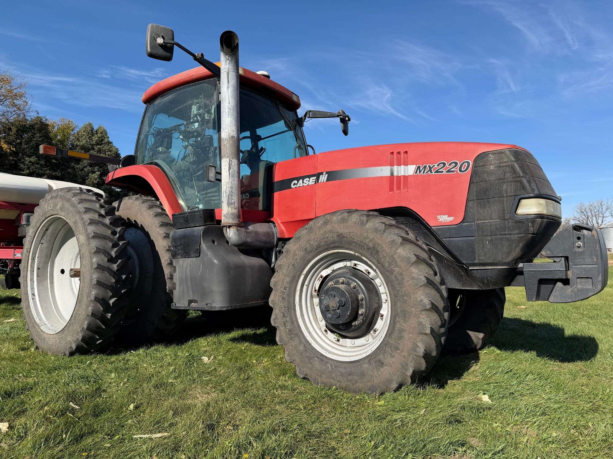 Case IH MX220 Equipment Image0