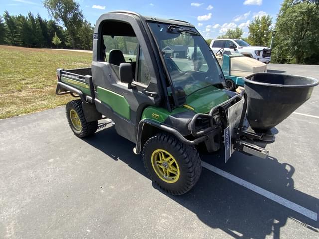 Image of John Deere Gator XUV 825i equipment image 2