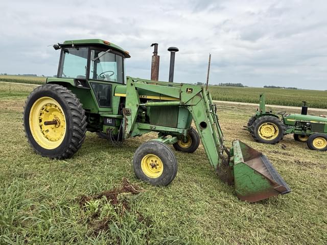 Image of John Deere 4430 equipment image 1