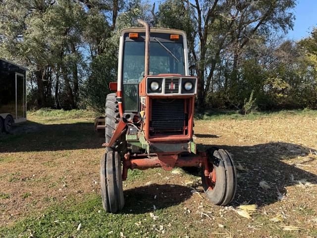 Image of International Harvester 1086 equipment image 1