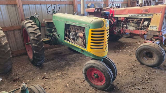 Image of Oliver 77 equipment image 1