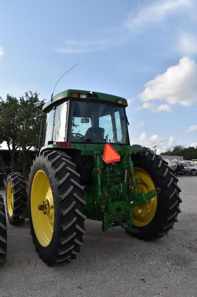Image of John Deere 7410 equipment image 3