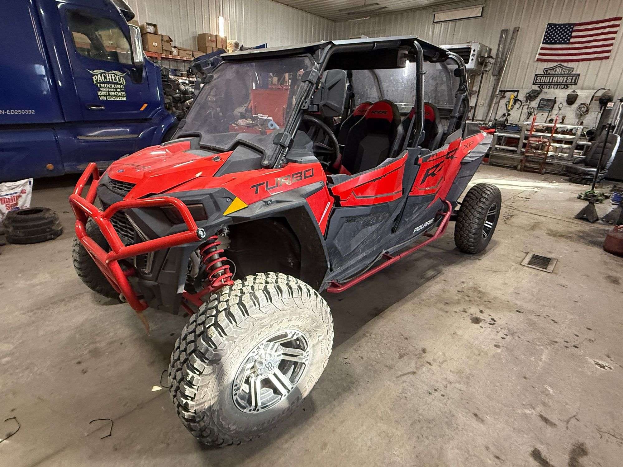 2018 Polaris RZR TURBO XP Equipment Image0