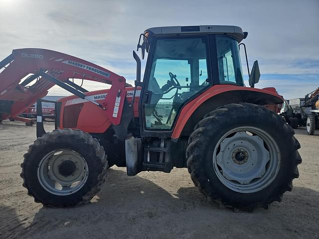 Image of Massey Ferguson 5455 equipment image 3