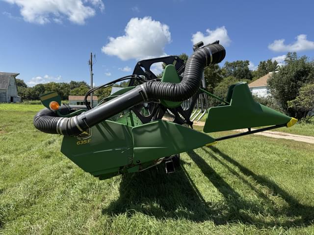 Image of John Deere 635F equipment image 4