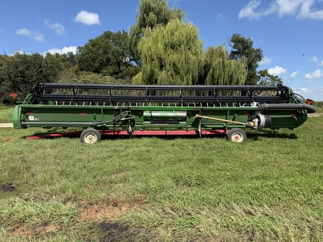 Image of John Deere 635F equipment image 2