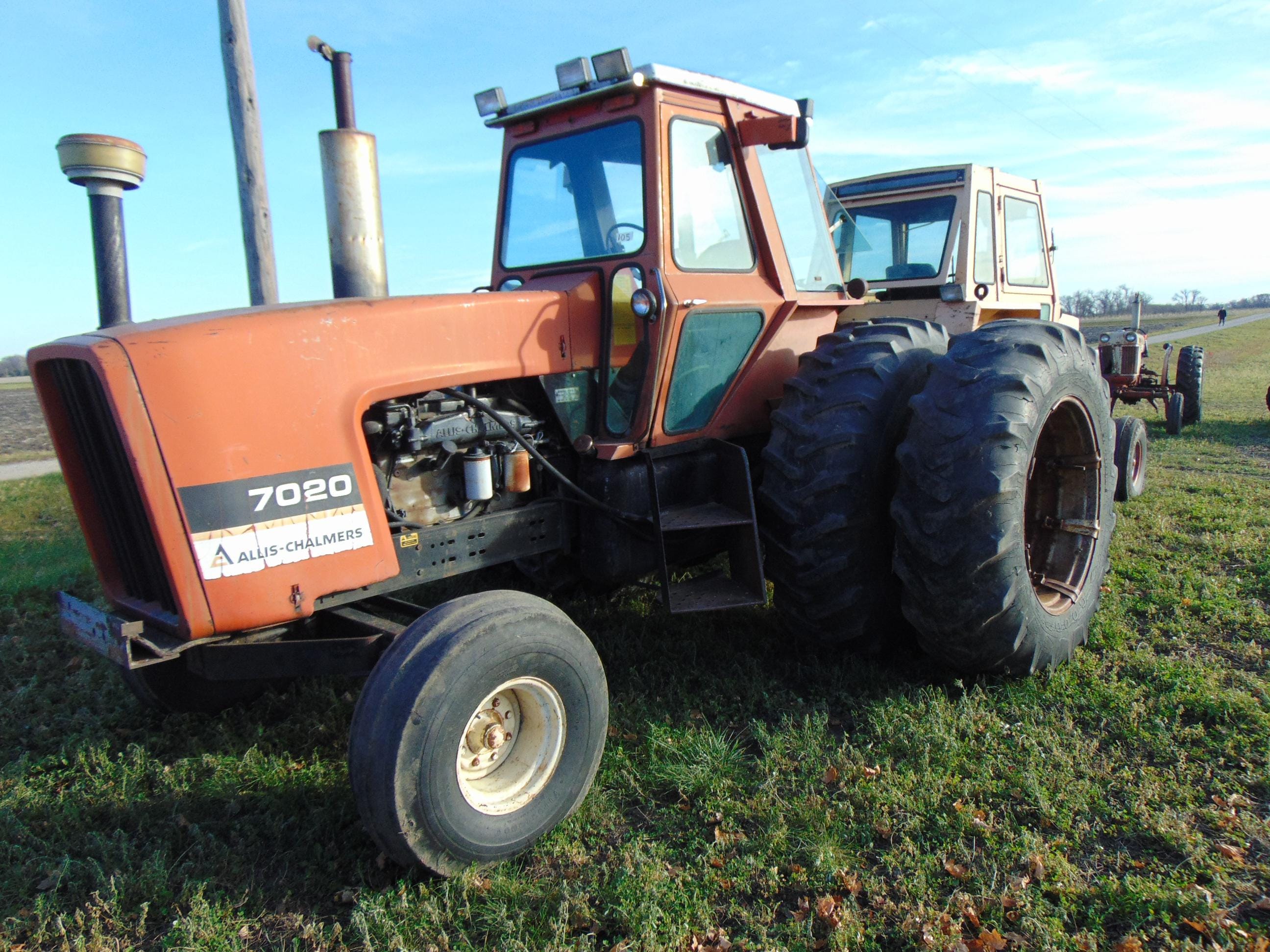 Main image Allis Chalmers 7020