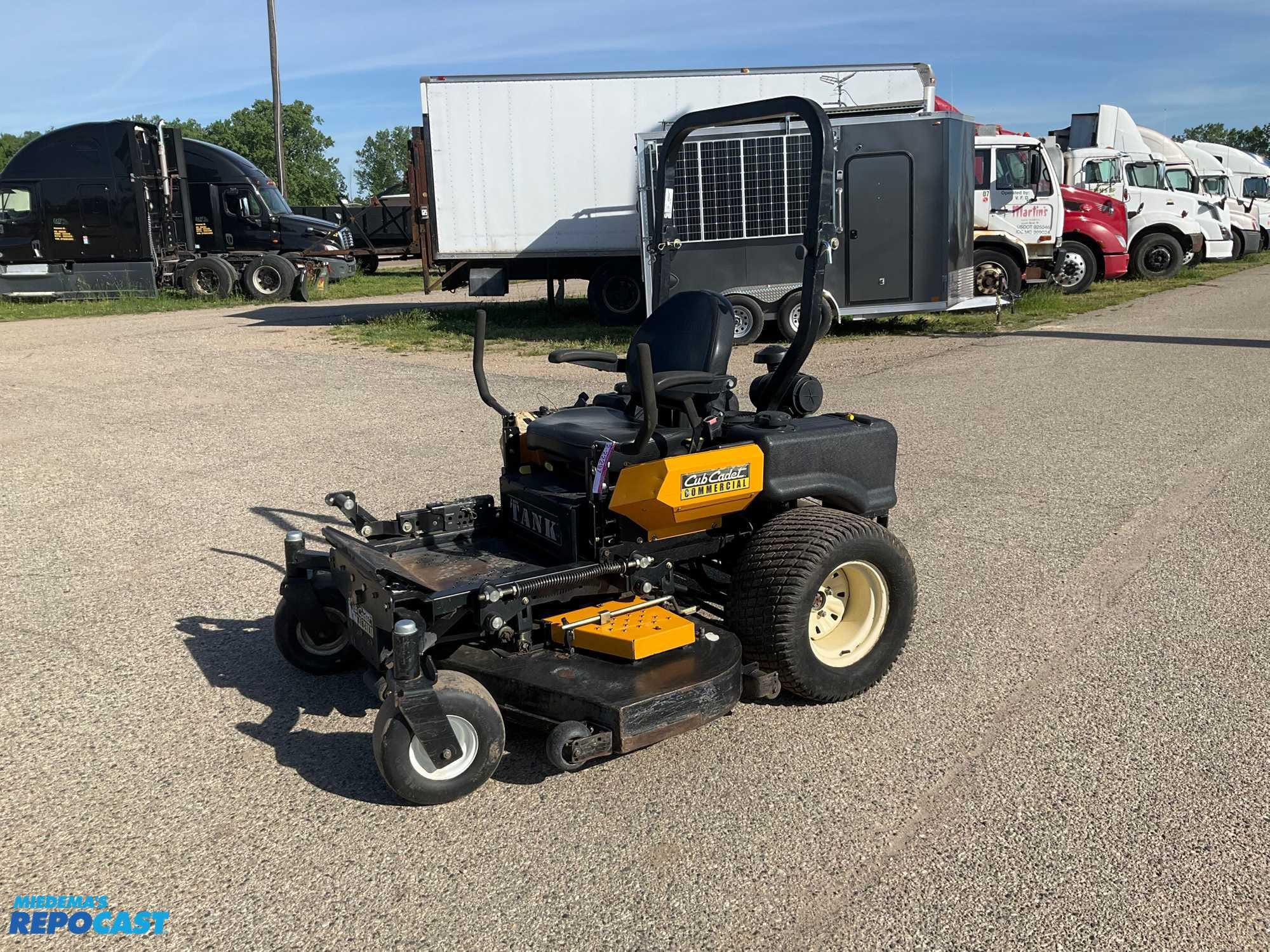 Main image Cub Cadet TANK M60