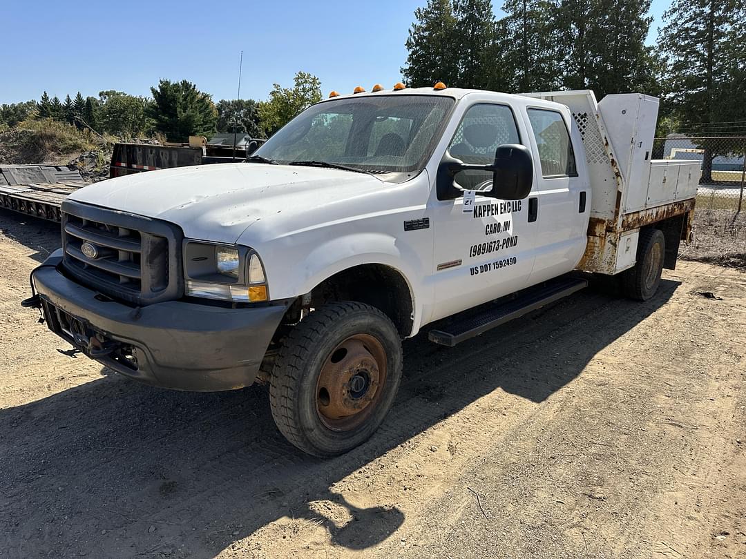 Image of Ford F-550 Primary image