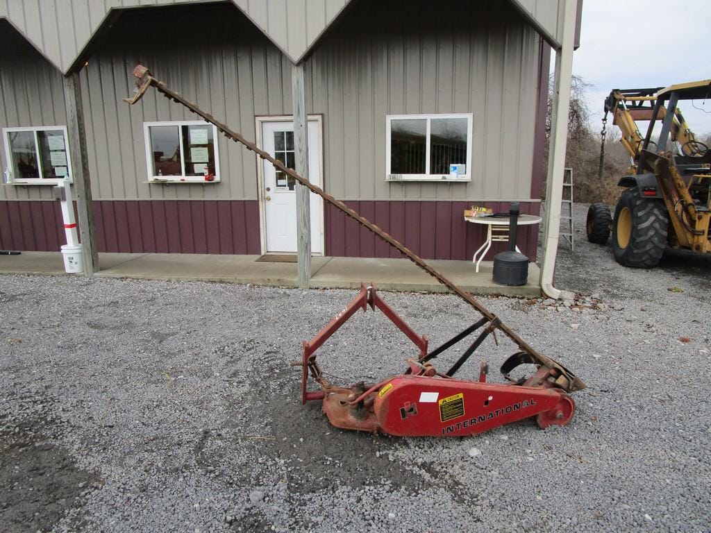 Main image International Harvester 1300