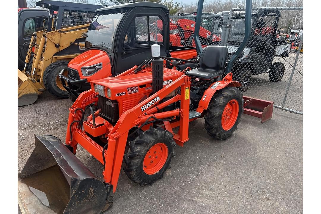 Image of Kubota B7100 Primary image