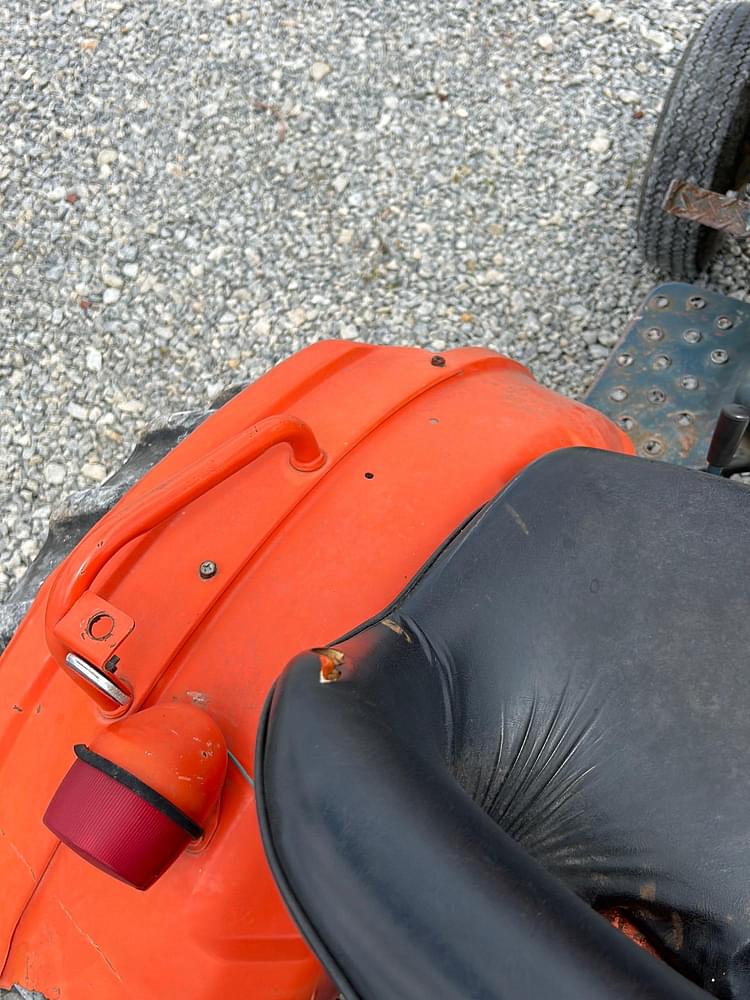 Main image Kubota B7100 12