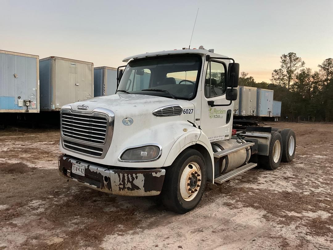 Image of Freightliner M2 Primary image