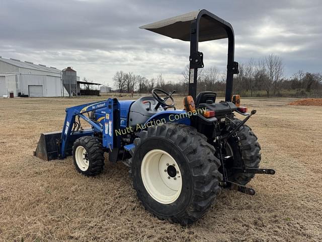 Image of New Holland Workmaster 35 equipment image 2