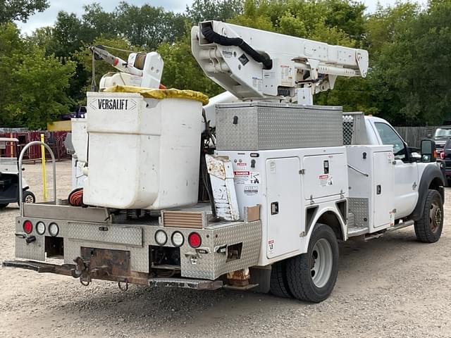 Image of Ford F-550 equipment image 4