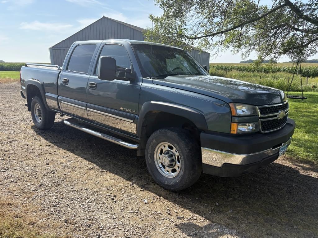 Image of Chevrolet 2500HD Primary image