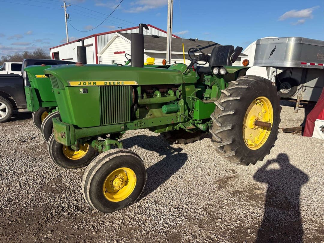 Image of John Deere 4020 Primary image