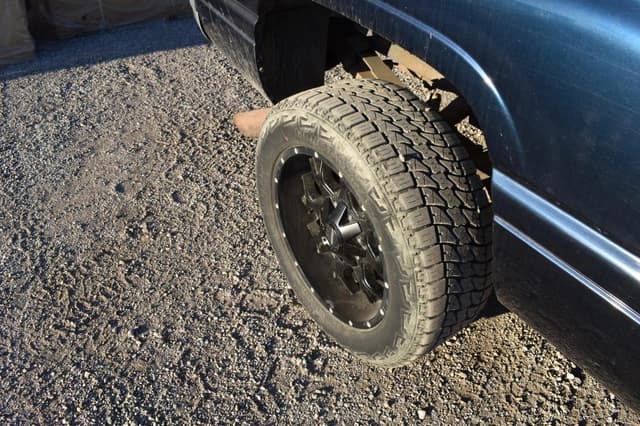 Image of Dodge Ram 2500 equipment image 3