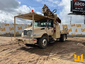 Main image International 4400