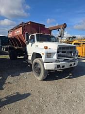 1990 Ford F-800 Equipment Image0