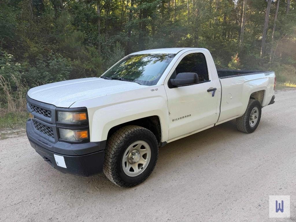 2015 Chevrolet 1500 Equipment Image0