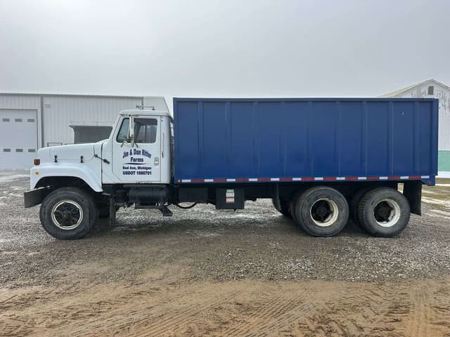 Image of International S2500 equipment image 1