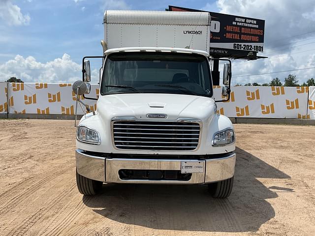 Image of Freightliner M2 equipment image 1
