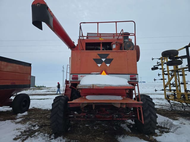 Image of Massey Ferguson 8570 equipment image 4