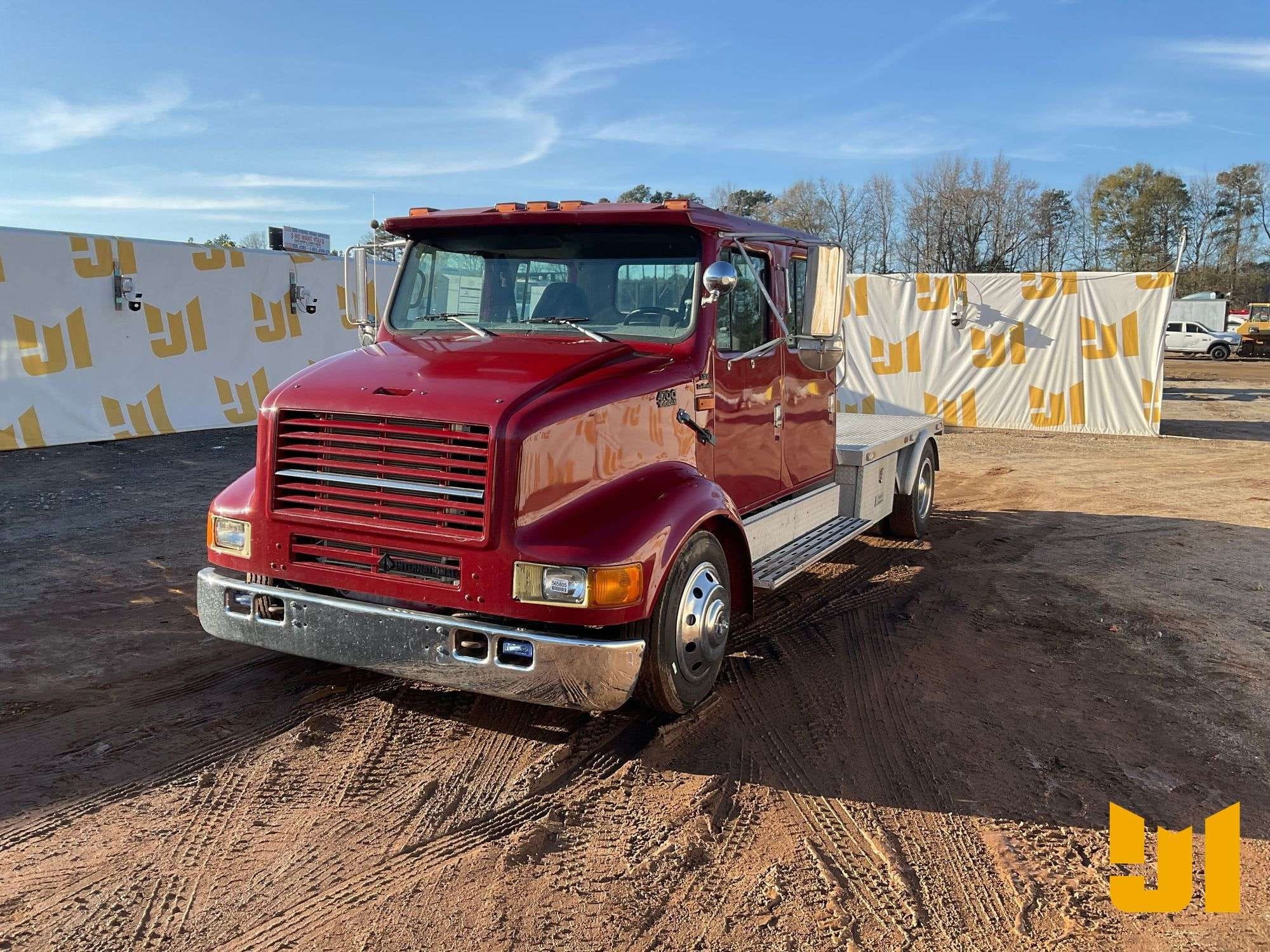 1996 International 4500 Equipment Image0