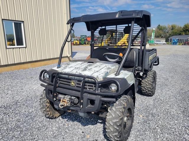 Image of John Deere Gator XUV 825i equipment image 1