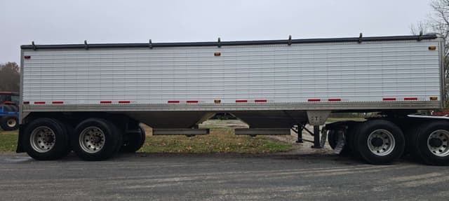 Image of Timpte Super Hopper equipment image 2