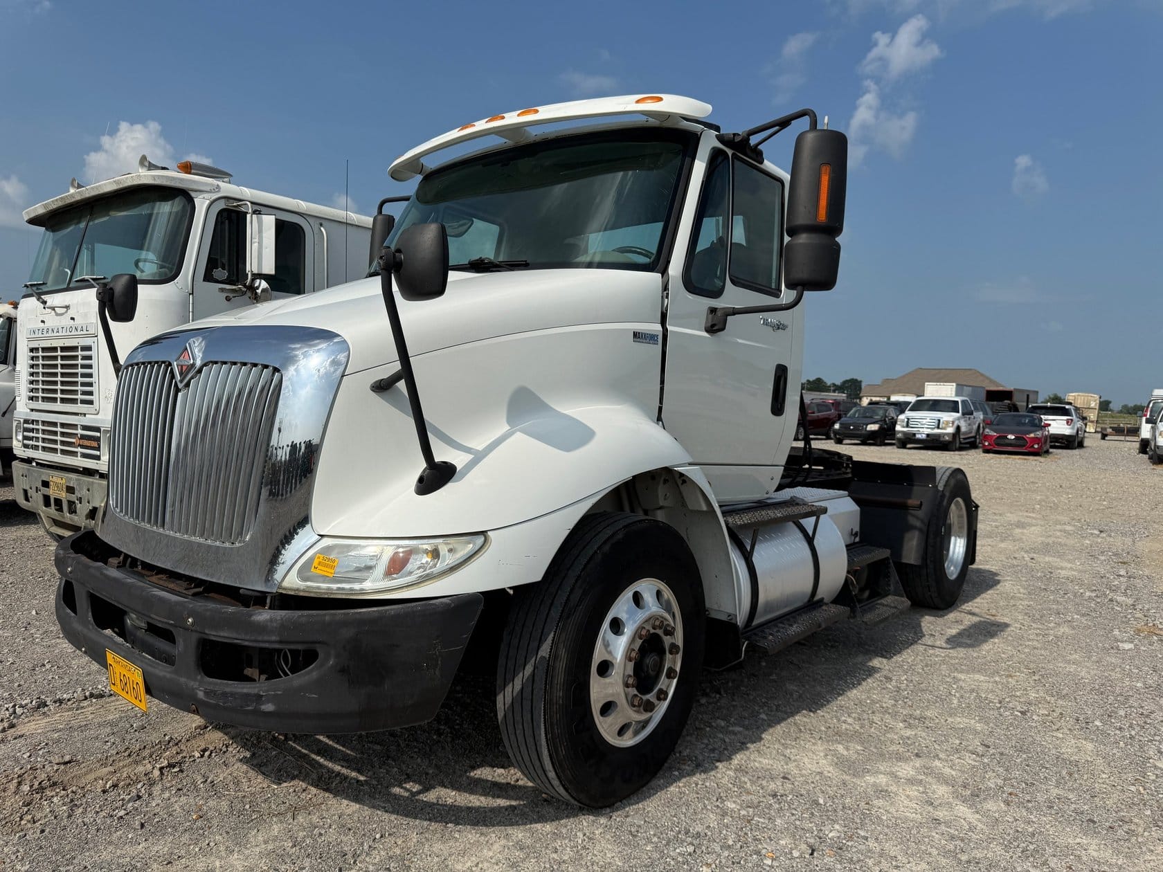 2012 International 8000 Equipment Image0