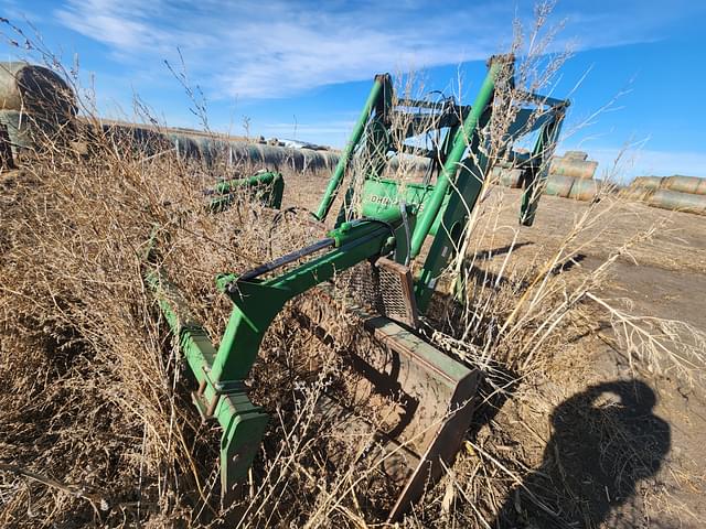 Image of John Deere 740 equipment image 1