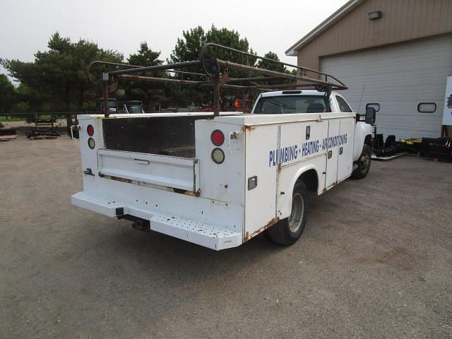 Image of Chevrolet 3500 equipment image 3